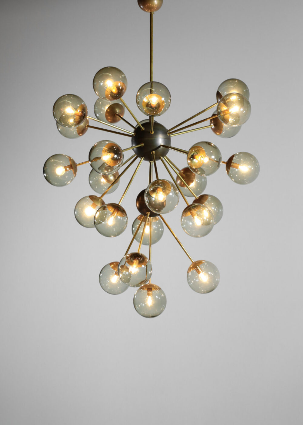 grand lustre italien galassia 25 globes verre fumé spootnik vintage moderne 11grand lustre italien galassia 25 globes verre fumé spootnik vintage moderne 11