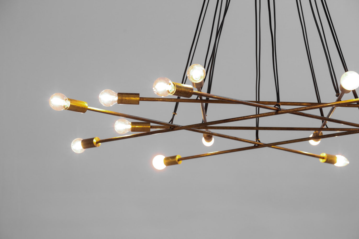 Large Modern Italian Pendant/Chandelier Sixteen-Light, Gino Sarfatti Style "Anthona" - ML109