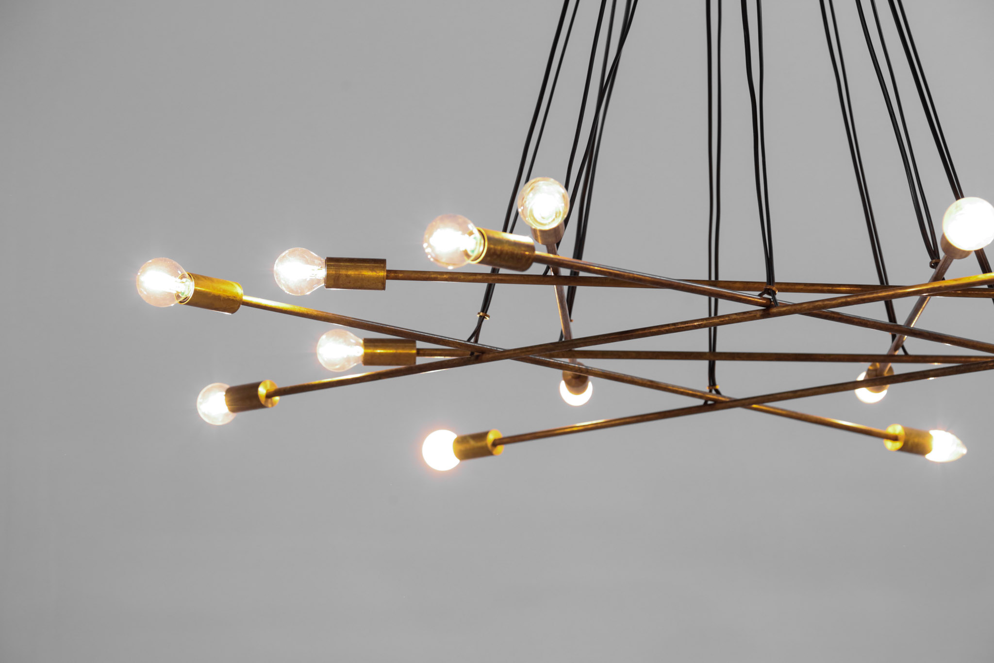 Large Modern Italian Pendant/Chandelier Sixteen-Light, Gino Sarfatti Style "Anthona" - ML109