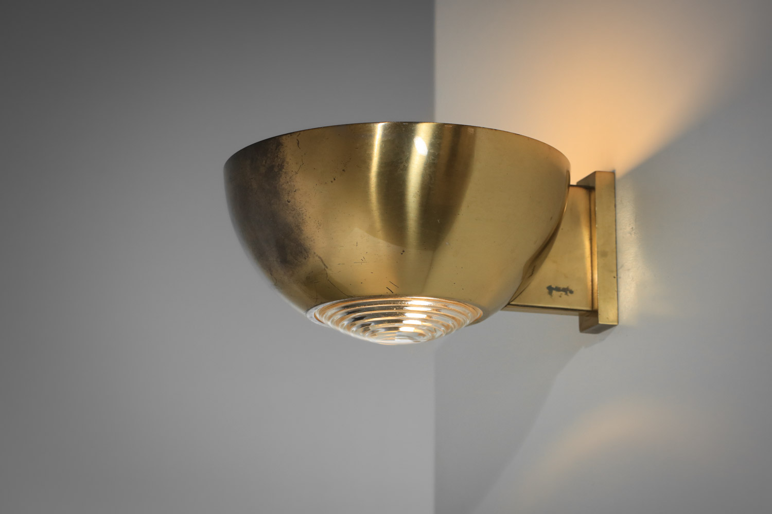 grande applique attr. à Perzel non signée années 50 art déco laiton et verre - H511