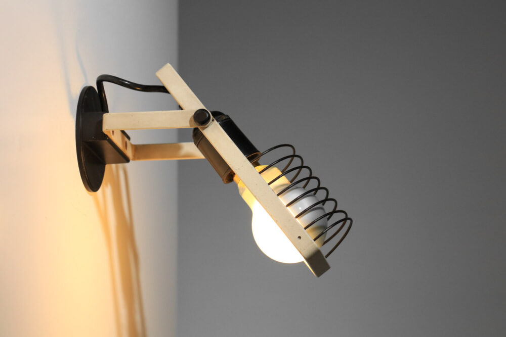 paire d'appliques artemide années 70 beiges italiennes - H422