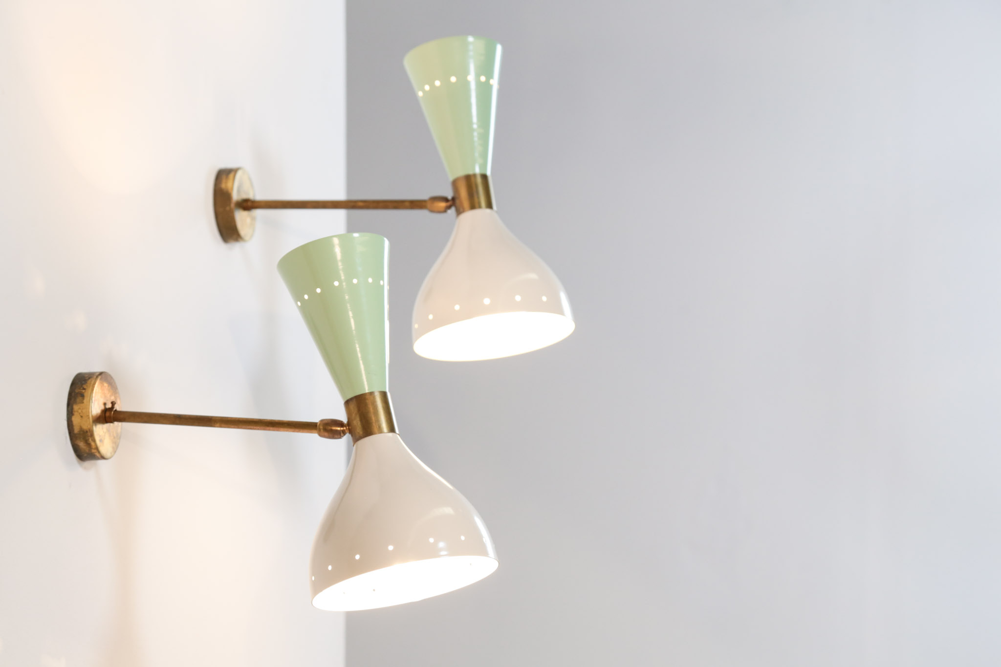 Pair of Italian Modern Diabolo Sconces Stilnovo Style, Wall Light "Sablier" - ML103