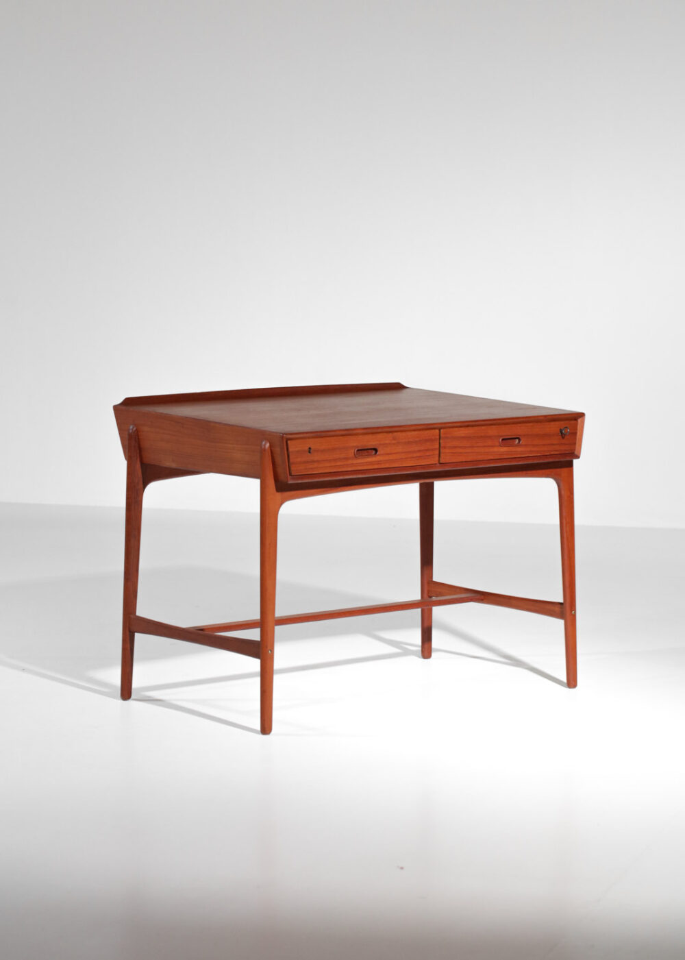 bureau danois Svend et Madsen en teck scandinave - G536