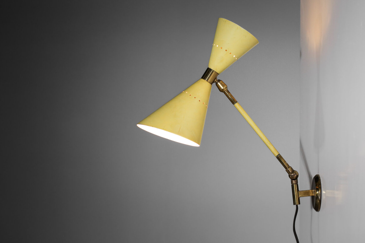 petite potence italienne jaune stillux années 50 E432