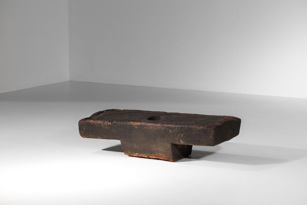 table basse mortier ethnique brutaliste en bois massif - H386