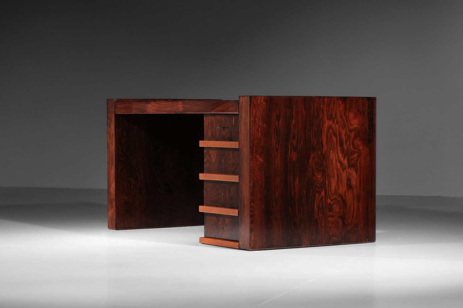important bureau art déco en palissandre et sous main en cuir des années 30 - J520
