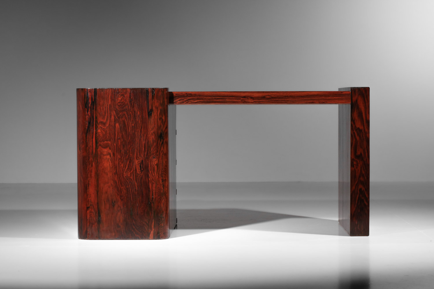 important bureau art déco en palissandre et sous main en cuir des années 30 - J520