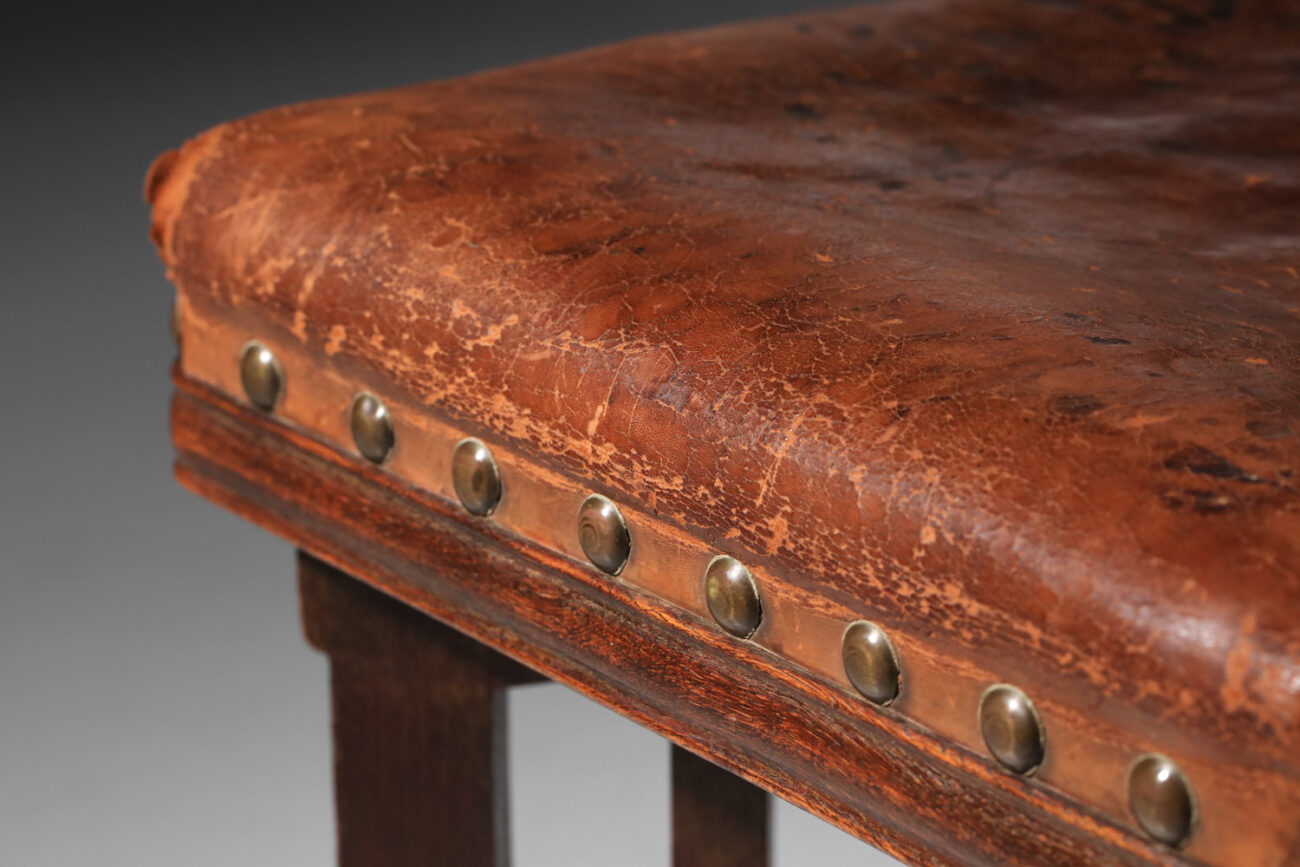 tabouret jugendstil secession viennoise dans le goût de Hans Vollmer en chêne et cuir - J636