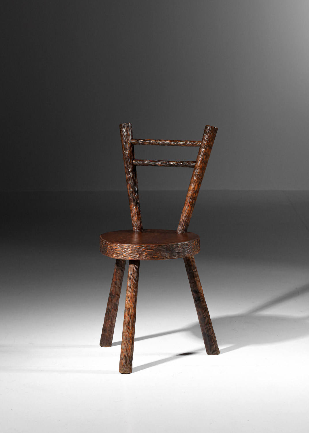 petit chaise tripode à la gouge des années 50 I325