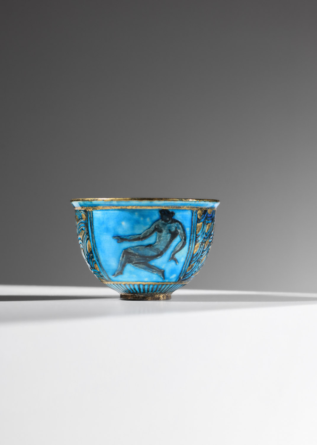 petit bol bleu en céramique jean mayodon décor femme - K102
