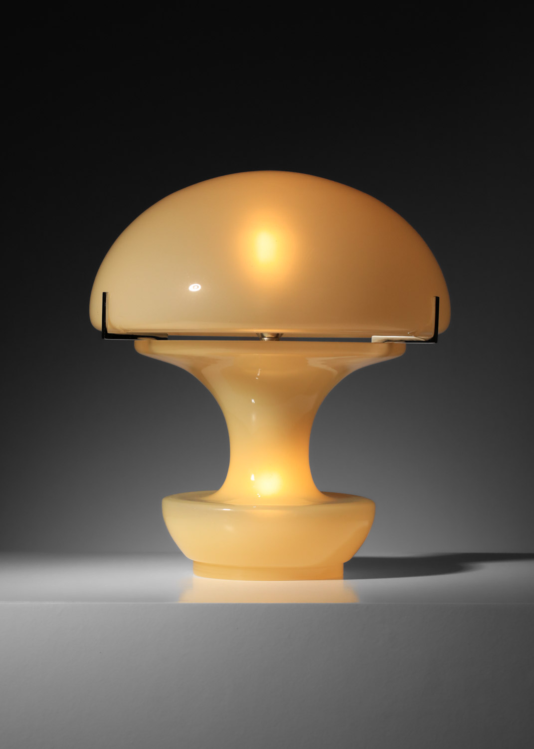 grande lampe champignon italienne en verre de murano des années 40 beige - K005