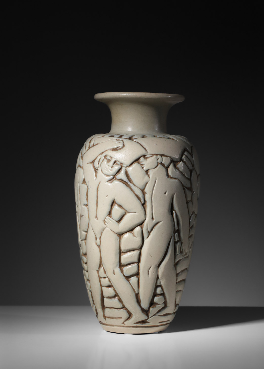 grand vase céramique Mougin Nancy france par Gaston Goor décor en bas relies années 30 - K098