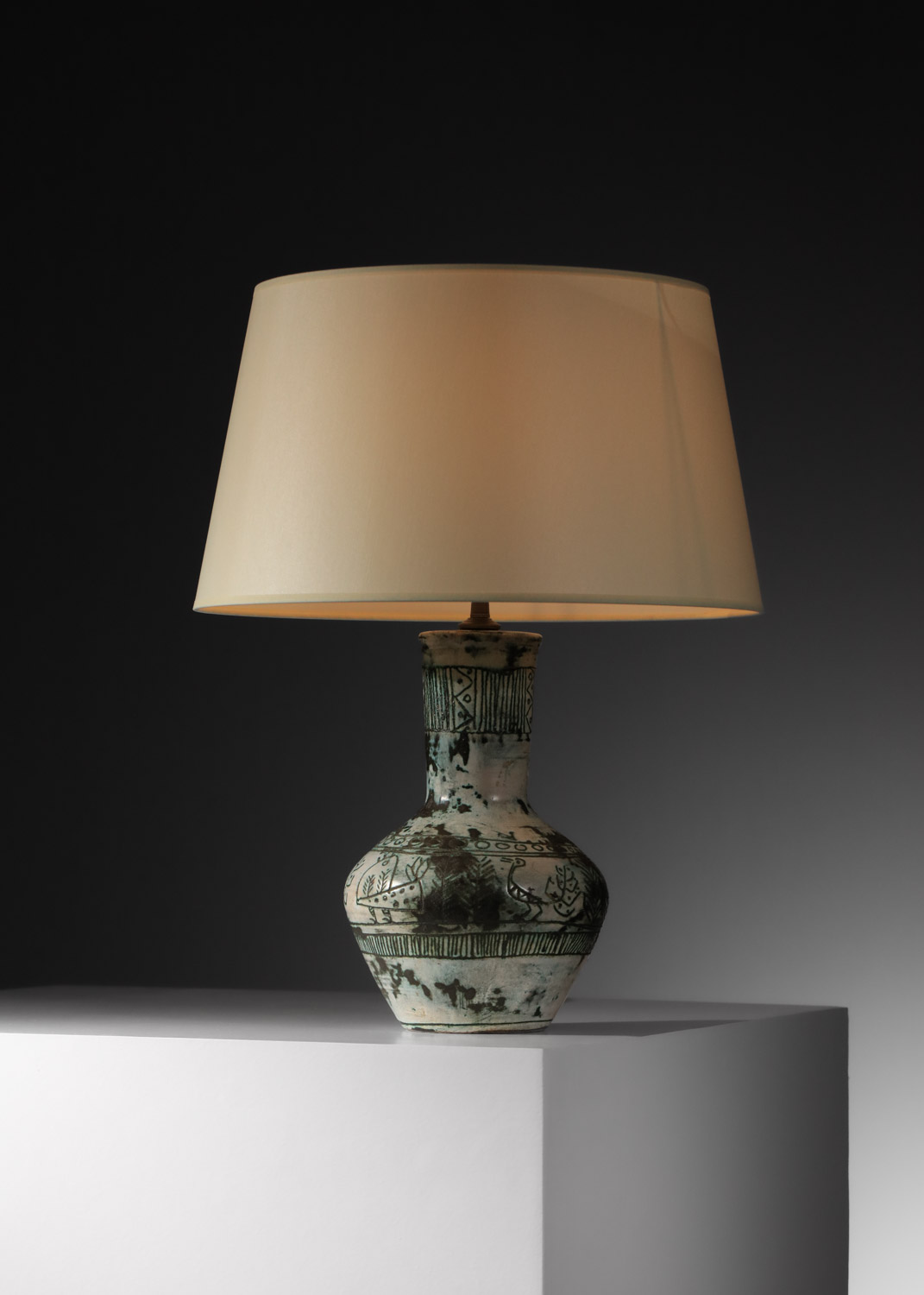 lampe de table en céramique jacques blin à décor d'oiseau vert - J354