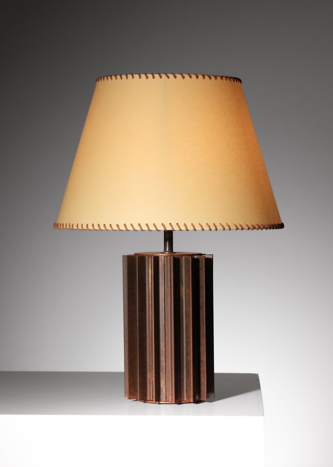 lampe de table Donna en acier moderne danke galerie - DC15