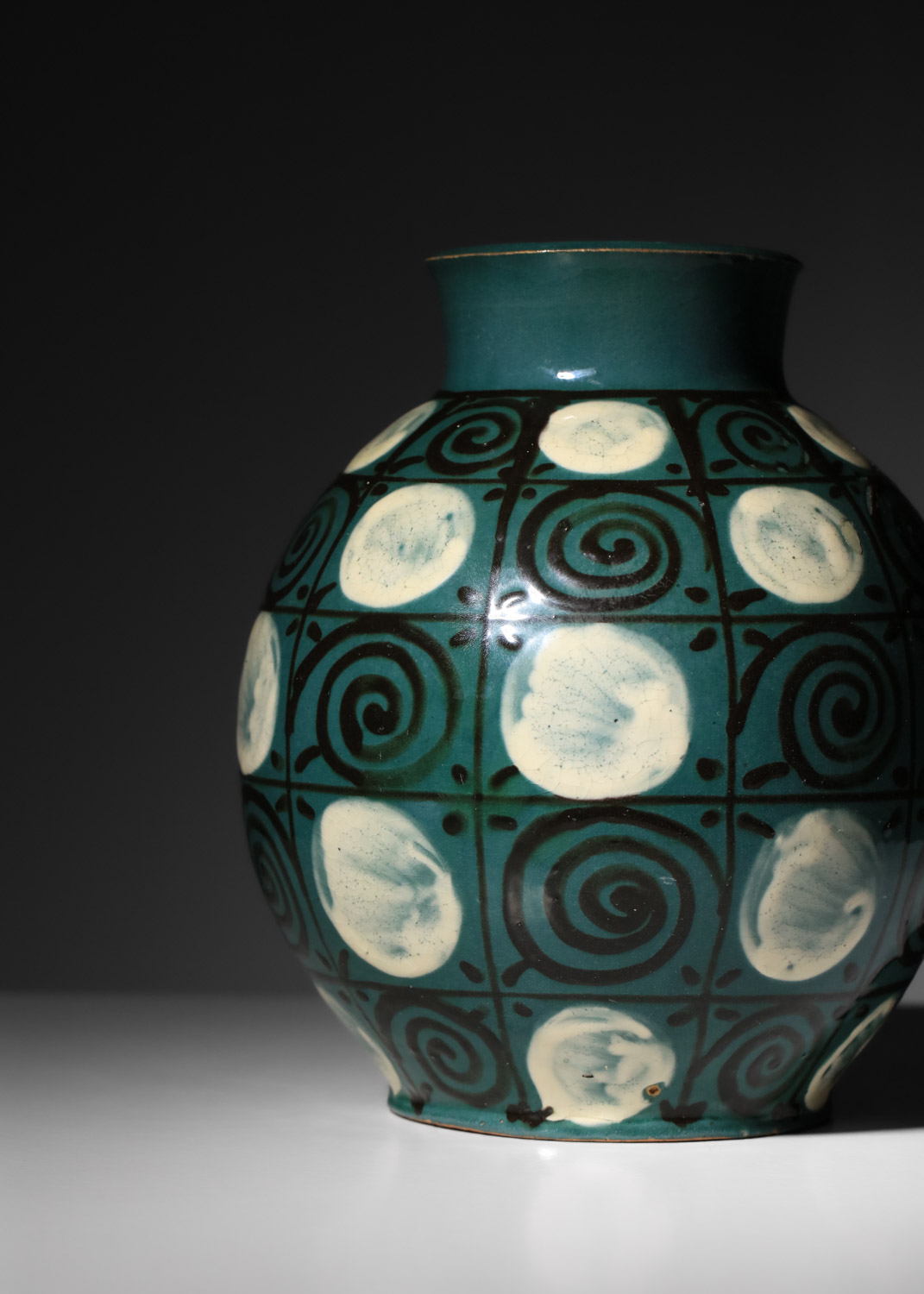 Vase sphérique en céVase sphérique en céramique Elchinger, années 1920 - K118ramique Elchinger, années 1920 - K118