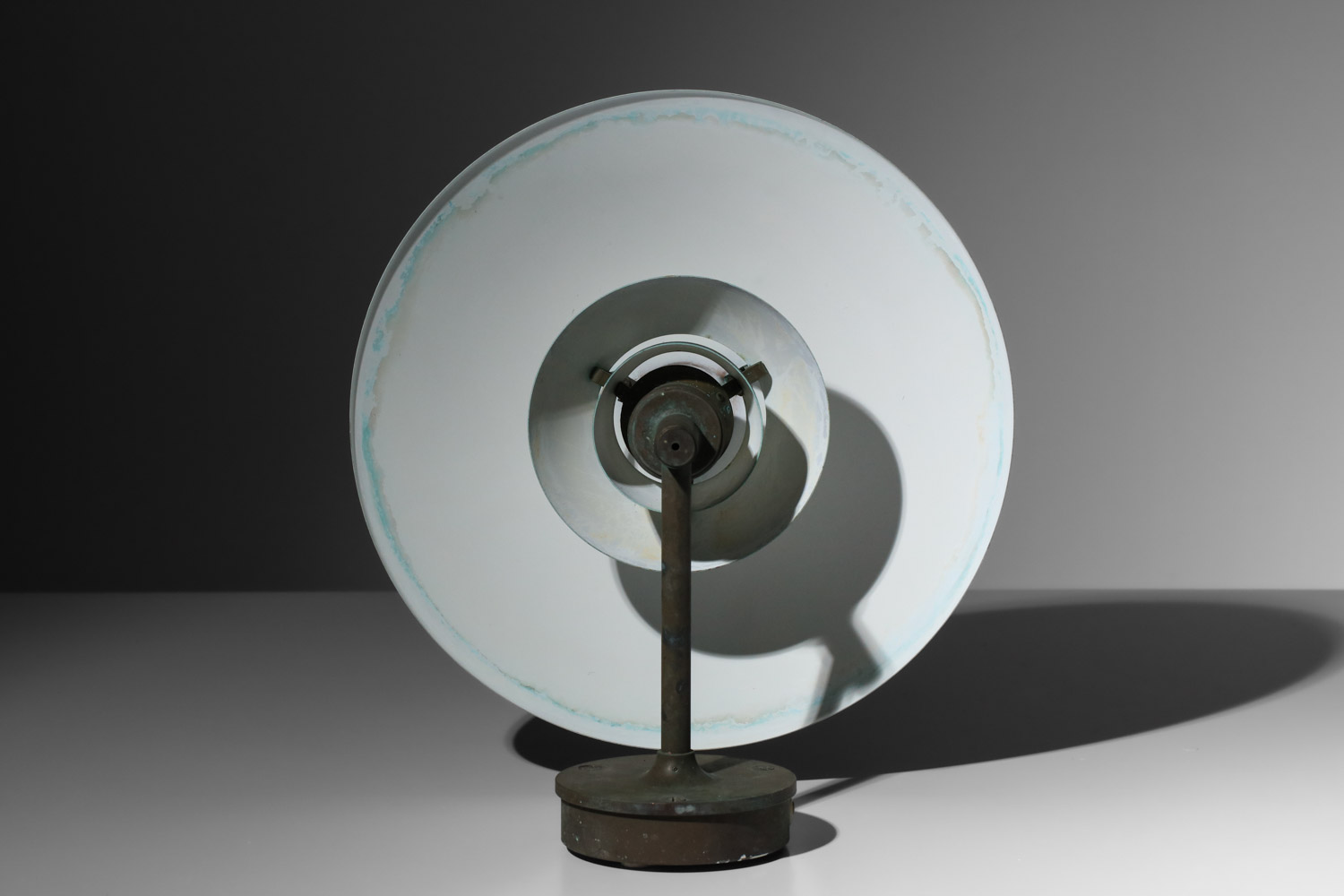 paire de grande applique Poul Henningsen pour Louis Poulsen PH en cuivre patiné vert de gris danoise - J416